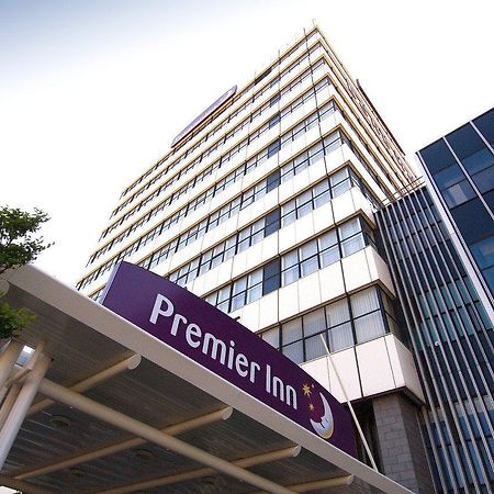 Premier Inn West Bromwich Central Exterior foto
